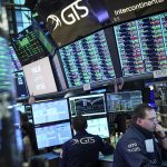Wall Street Menguat